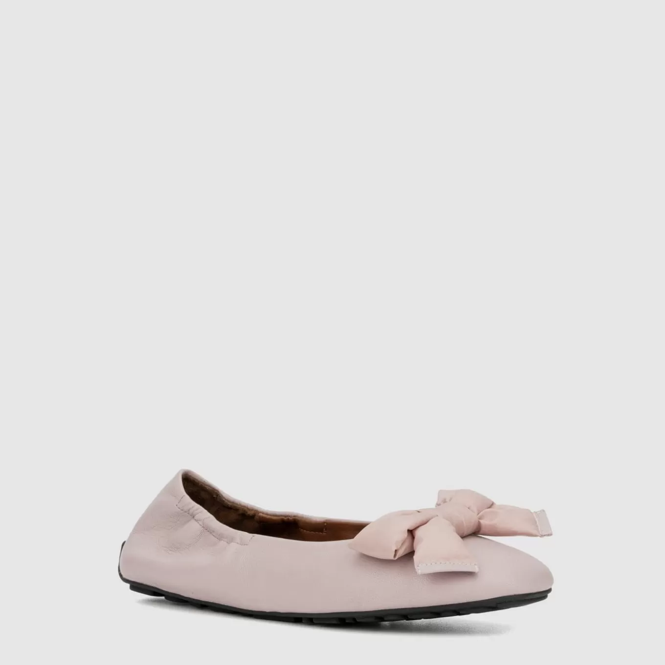 Flats | Women Aquatalia Qara Lilac