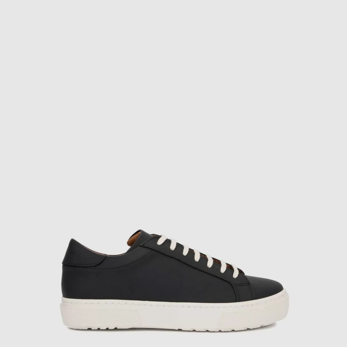 Sneakers | Men Aquatalia Vic Black